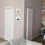 Il Miracolo Casa Naples