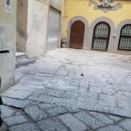 Il Miracolo Casa Неаполь